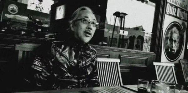 涨盈配 香港著名导演因喉癌离世！享年75岁，曾与张国荣、梅艳芳等多位天王巨星搭档